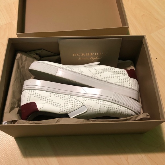 Perforated check leather slip-on trainer(burberry) - Picture 2 of 8